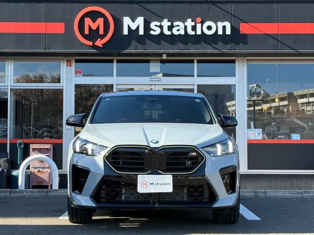 Ｘ２ Ｍ３５ｉ　ｘＤｒｉｖｅ　ワンオーナー　インテリジェントセーフティ　ＡＣＣ　ハーマンカードン　純正ナビＢカメラ３６０°カメラ　ＨＵＤ　ＢＳＭ　ハーフレザーシート　プッシュスタート　置くダケ充電　ＬＥＤヘッドライト（2枚目）