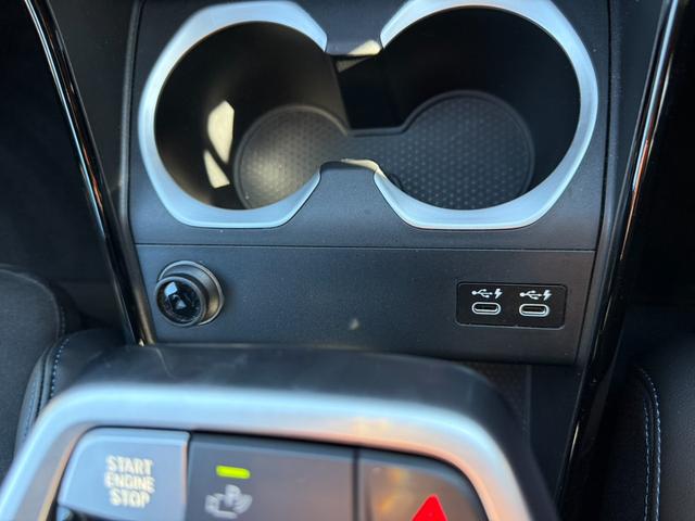 Ｘ２ Ｍ３５ｉ　ｘＤｒｉｖｅ　ワンオーナー　インテリジェントセーフティ　ＡＣＣ　ハーマンカードン　純正ナビＢカメラ３６０°カメラ　ＨＵＤ　ＢＳＭ　ハーフレザーシート　プッシュスタート　置くダケ充電　ＬＥＤヘッドライト（17枚目）