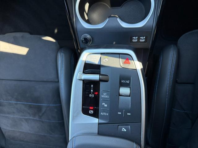 Ｘ２ Ｍ３５ｉ　ｘＤｒｉｖｅ　ワンオーナー　インテリジェントセーフティ　ＡＣＣ　ハーマンカードン　純正ナビＢカメラ３６０°カメラ　ＨＵＤ　ＢＳＭ　ハーフレザーシート　プッシュスタート　置くダケ充電　ＬＥＤヘッドライト（20枚目）