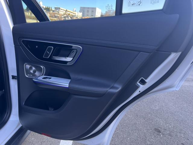 ＧＬＣ ＧＬＣ２２０ｄ　４マチック　ドライバーズパッケージ　ＡＭＧライン　ブルメスターサウンド　リアアクスルステアリング　アンビエントライト　パノラマルーフ　エクスクルーシブＰＫＧ　ドライバーズＰＫＧ　純正ナビフルセグＢカメラ　３６０°カメラ（44枚目）