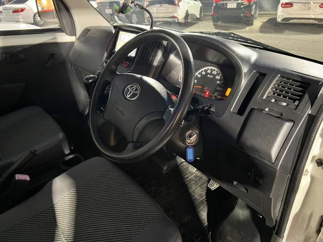 ライトエーストラック ＤＸシングルジャストロー三方開　５速マニュアル　外品ナビフルセグ　ドラレコ　三方開（7枚目）