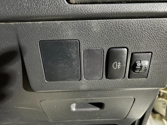 ライトエーストラック ＤＸシングルジャストロー三方開　５速マニュアル　外品ナビフルセグ　ドラレコ　三方開（17枚目）