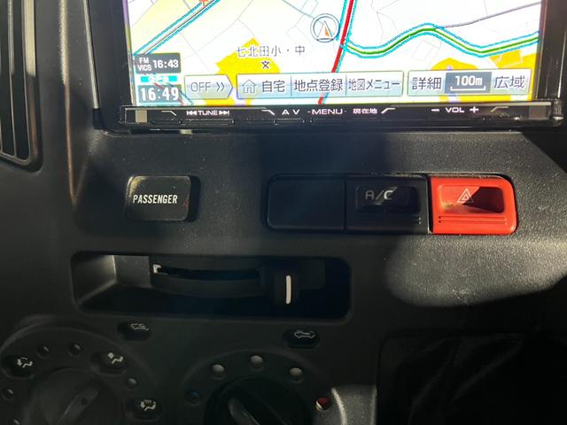 ライトエーストラック ＤＸシングルジャストロー三方開　５速マニュアル　外品ナビフルセグ　ドラレコ　三方開（20枚目）