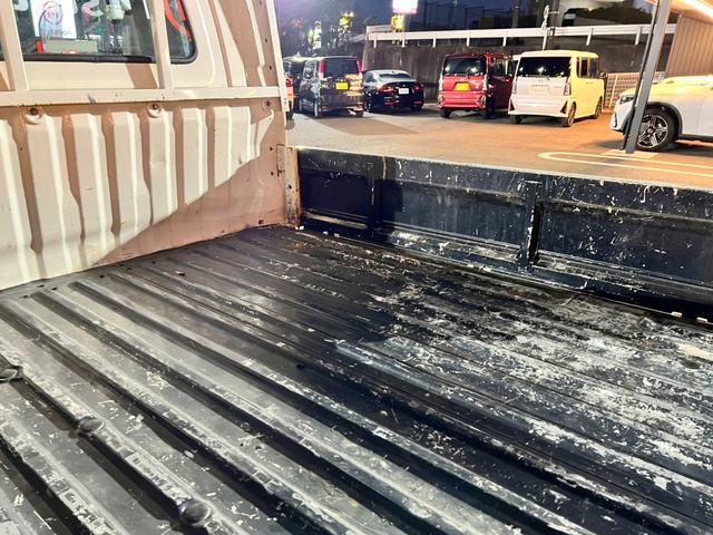 ライトエーストラック ＤＸシングルジャストロー三方開　５速マニュアル　外品ナビフルセグ　ドラレコ　三方開（47枚目）