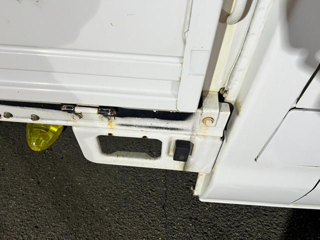 ライトエーストラック ＤＸシングルジャストロー三方開　５速マニュアル　外品ナビフルセグ　ドラレコ　三方開（48枚目）