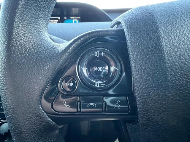 プリウス E ワンオーナー トヨタセーフティセンス ACC 純正ナビフルセグBカメラ LEDヘッドライト ETC プッシュスタート(16枚目)