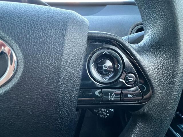 プリウス E ワンオーナー トヨタセーフティセンス ACC 純正ナビフルセグBカメラ LEDヘッドライト ETC プッシュスタート(17枚目)