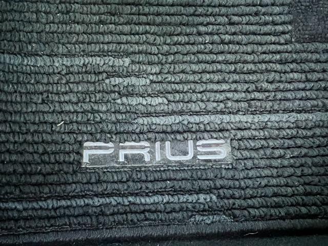 プリウス E ワンオーナー トヨタセーフティセンス ACC 純正ナビフルセグBカメラ LEDヘッドライト ETC プッシュスタート(25枚目)