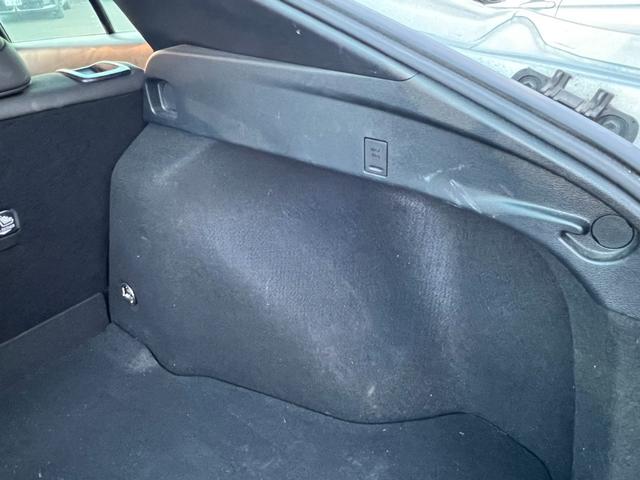 プリウス E ワンオーナー トヨタセーフティセンス ACC 純正ナビフルセグBカメラ LEDヘッドライト ETC プッシュスタート(51枚目)