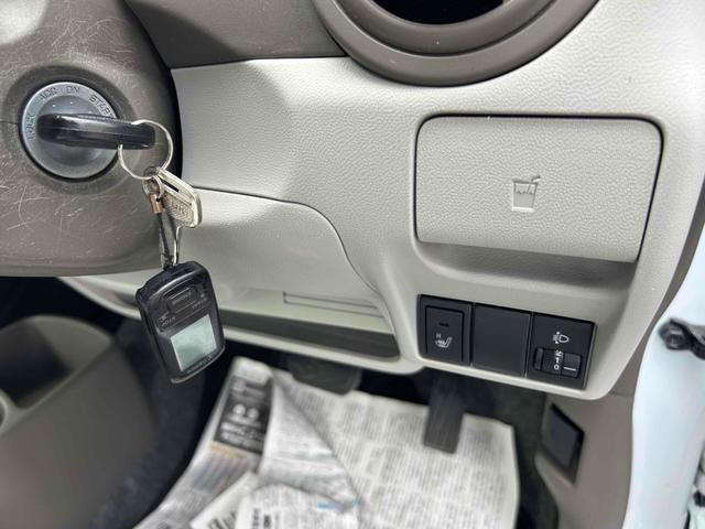 アルトエコ ＥＣＯ－Ｌ　４ＷＤ　キーレスエントリー　アイドリングストップ　シートヒーター　ＣＶＴ　盗難防止システム　ＡＢＳ　ＣＤ　アルミホイール　衝突安全ボディ　エアコン　パワーステアリング　パワーウィンドウ（6枚目）