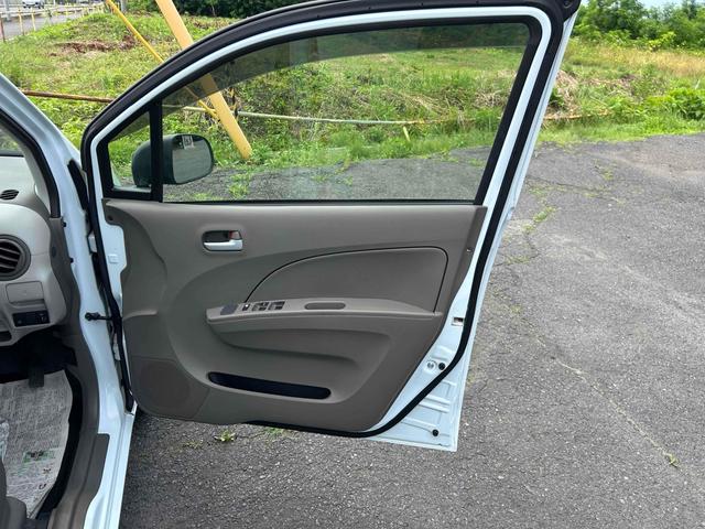 アルトエコ ＥＣＯ－Ｌ　４ＷＤ　キーレスエントリー　アイドリングストップ　シートヒーター　ＣＶＴ　盗難防止システム　ＡＢＳ　ＣＤ　アルミホイール　衝突安全ボディ　エアコン　パワーステアリング　パワーウィンドウ（24枚目）