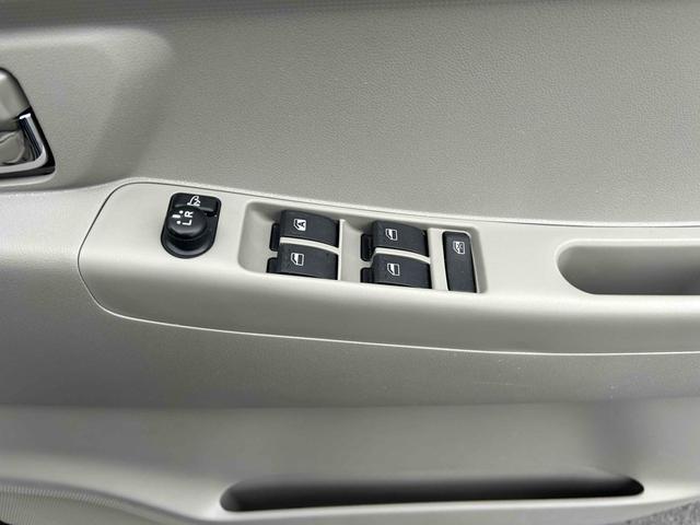 ムーヴコンテ Ｘ　ＶＳ　４ＷＤ　ドライブレコーダー　ＥＴＣ　バックカメラ　スマートキー　アイドリングストップ　電動格納ミラー　ベンチシート　ＣＶＴ　盗難防止システム　ＡＢＳ　ミュージックプレイヤー接続可　アルミホイール（8枚目）
