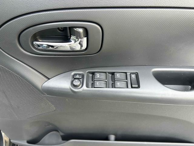 タント Gスペシャル 4WD 電動スライドドア スマートキー アイドリングストップ 電動格納ミラー ベンチシート CVT 盗難防止システム ABS CD USB アルミホイール 衝突安全ボディ エアコン パワーステアリング(7枚目)