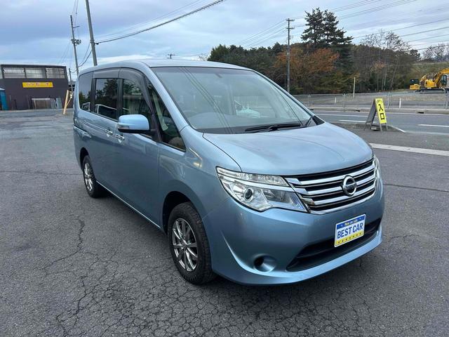 セレナ ２０Ｓ　４ＷＤ　ＥＴＣ　バックカメラ　ナビ　ＴＶ　オートクルーズコントロール　両側スライドドア　キーレスエントリー　電動格納ミラー　後席モニター　３列シート　ＣＶＴ　アルミホイール　ＣＤ　ＤＶＤ再生　ＵＳＢ（13枚目）