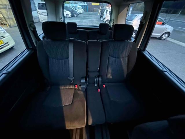 セレナ ２０Ｓ　４ＷＤ　ＥＴＣ　バックカメラ　ナビ　ＴＶ　オートクルーズコントロール　両側スライドドア　キーレスエントリー　電動格納ミラー　後席モニター　３列シート　ＣＶＴ　アルミホイール　ＣＤ　ＤＶＤ再生　ＵＳＢ（28枚目）