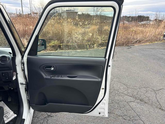 タント カスタムXスペシャル 電動スライドドア HID スマートキー アイドリングストップ 電動格納ミラー ベンチシート CVT 盗難防止システム ABS CD MD アルミホイール 衝突安全ボディ エアコン パワーステアリング(30枚目)