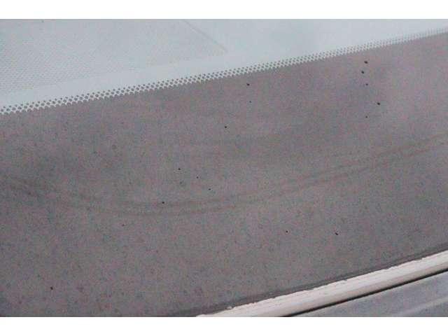 寒冷地仕様♪寒い地域を想定してつくられているので、フロントガラスに熱線が入っていたり、バッテリー容量が大きく寒い季節に重宝する装備が充実♪