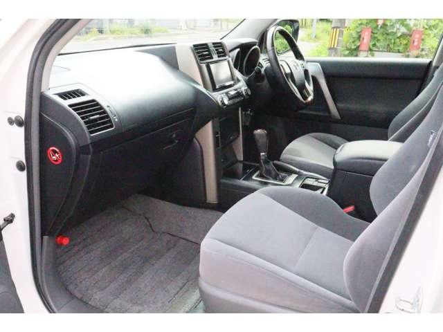 お支払い方法は現金またはオートローンの取り扱いとなっております。オートローンご希望のお客様もお気軽にご相談ください♪