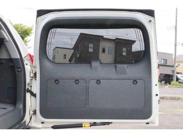 トランクドアの状態♪