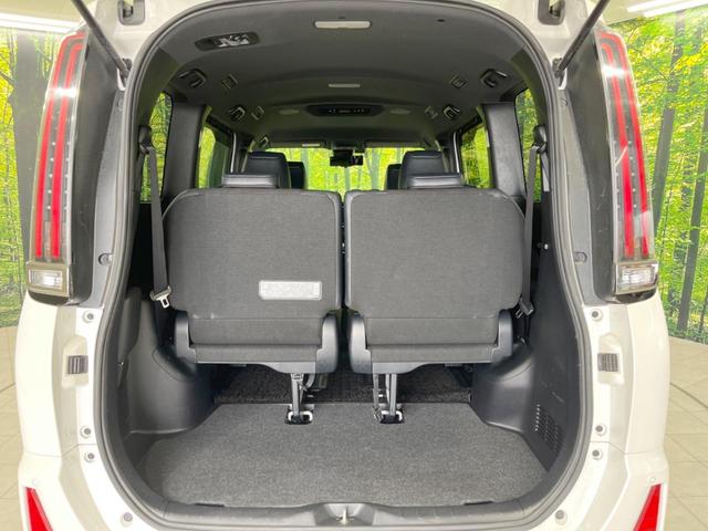 Si ダブルバイビー 4WD 純正9型ナビ 両側電動スライドドア バックカメラ クルコン スマートキー プリクラッシュセーフティ ETC ステアリングスイッチ アイドリングストップ 純正18インチAW(12枚目)