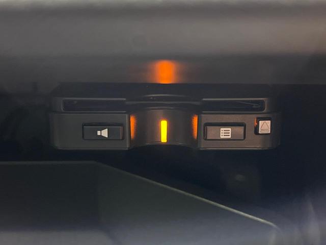 S-リミテッド 4WD SDナビ アイサイトVer.2 全車速追従機能付クルコン HIDヘッドライト フロントフォグ バックカメラ フルセグTV Bluetooth接続 ETC 禁煙車 オートデュアルエアコン(11枚目)