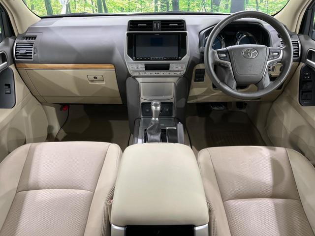 TX Lパッケージ 4WD 寒冷地仕様 サンルーフ SDナビ セーフティセンス レーダークルコン オートハイビーム LEDヘッド&フォグ 革シート ETC バックカメラ フルセグTV Bluetooth接続 ドラレコ(5枚目)