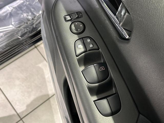 ハイウェイスター 4WD 禁煙車 フリップダウンモニター 純正9型ナビ 両側電動スライドドア 衝突軽減ブレーキ プロパイロット アラウンドビューモニター レーダークルーズコントロール ETC ドライブレコーダー(24枚目)