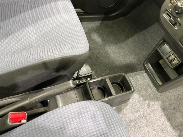 L 4WD 禁煙車 純正オーディオ 前席シートヒーター アイドリングストップ ミュージックプレイヤー接続可 CD再生 トラクションコントロール キーレス 盗難防止システム 横滑り防止装置(33枚目)