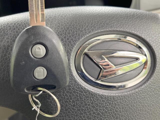 Xf SA 4WD 禁煙車 純正CD スマートアシスト メッキグリル サイドミラーヒーター 電動格納ミラー ブルー照明デジタルメーター ブラウンファブリックシート エコドライブアシストディスプレイ(29枚目)