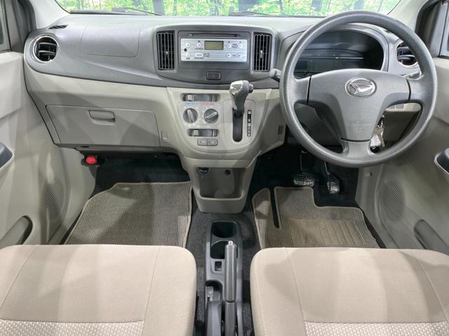 Xf メモリアルエディション 4WD 禁煙車 純正オーディオ CD再生 LCZ製14インチアルミホイール 電動格納ミラー アイドリングストップ セキュリティアラーム ベージュファブリックシート ミュージックプレイヤー接続可(2枚目)