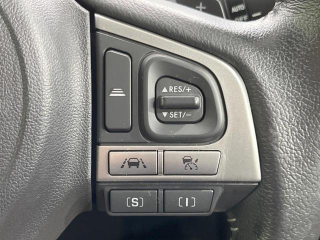 S-リミテッド 4WD 禁煙車 純正SDナビ アイサイトVer3 レーダークルーズ フルセグ Bluetooth バックカメラ LEDアクセサリーライナー 全席シートヒーター ハーフレザーシート ビルトインETC(6枚目)