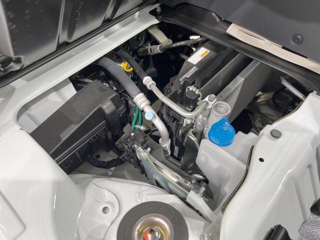 KCエアコン・パワステ 4WD 届未済未使用車 5速マニュアル オートライト 3方開荷台 ミチ板引掛式リアゲート ロープフック付トリイ エアコン パワーステアリング メッキグリル ABS Wエアバック アクセサリーソケット(19枚目)