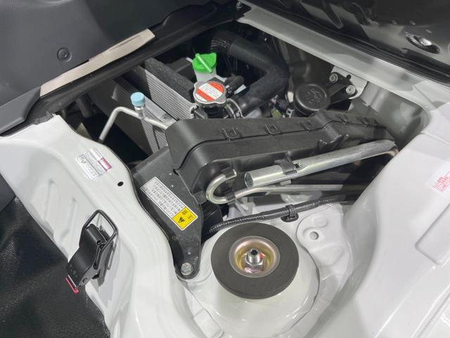 KCエアコン・パワステ 4WD 届未済未使用車 5速マニュアル オートライト 3方開荷台 ミチ板引掛式リアゲート ロープフック付トリイ エアコン パワーステアリング メッキグリル ABS Wエアバック アクセサリーソケット(34枚目)