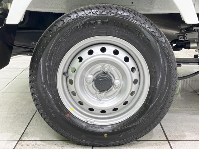KCエアコン・パワステ 4WD 届未済未使用車 5速マニュアル オートライト 3方開荷台 ミチ板引掛式リアゲート ロープフック付トリイ エアコン パワーステアリング メッキグリル ABS Wエアバック アクセサリーソケット(45枚目)