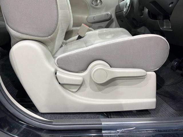 キューブ １５Ｘ　ＣＡＲＯＺＺＥＲＩＡ製ＳＤナビ　バックカメラ　禁煙車　スマートキー　オートエアコン　Ｂｌｕｅｔｏｏｔｈ再生　ＣＤ／ＤＶＤ再生　フルセグ　革巻きハンドル　ドアバイザー　盗難防止装置　プライバシーガラス（37枚目）