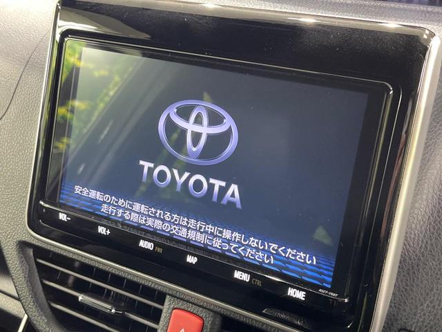 ヴォクシー ＺＳ　煌ＩＩＩ　寒冷地仕様　両側電動スライドドア　１２型フリップダウンモニター　純正９型ＳＤナビ　　バックカメラ　セーフティセンス　禁煙車　ハーフレザーシート　ドラレコ　レーンキープアシスト　オートマチックハイビーム（6枚目）