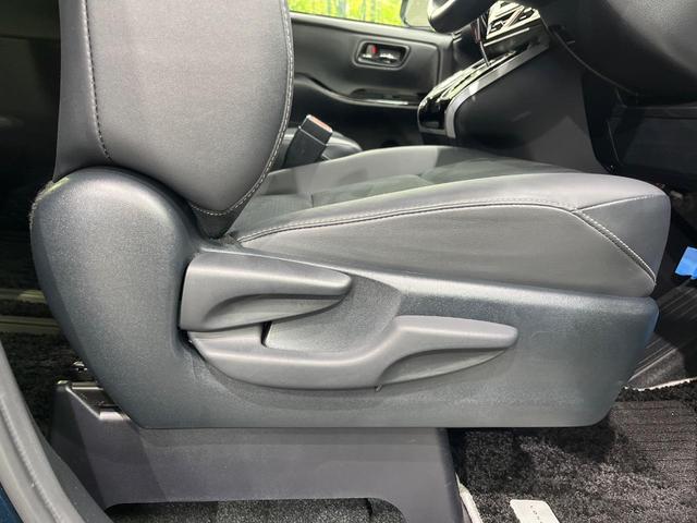 ヴォクシー ＺＳ　煌ＩＩＩ　寒冷地仕様　両側電動スライドドア　１２型フリップダウンモニター　純正９型ＳＤナビ　　バックカメラ　セーフティセンス　禁煙車　ハーフレザーシート　ドラレコ　レーンキープアシスト　オートマチックハイビーム（54枚目）