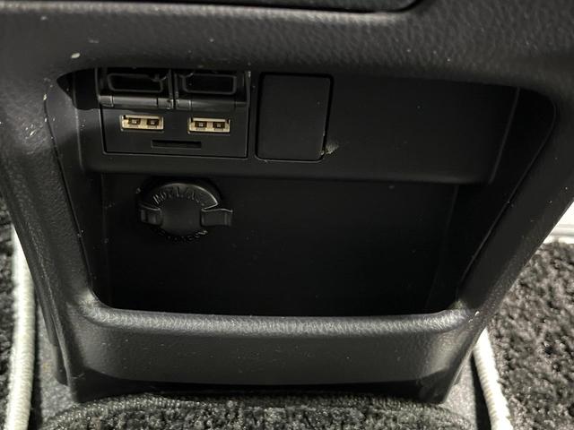 ヴォクシー ＺＳ　煌ＩＩＩ　寒冷地仕様　両側電動スライドドア　１２型フリップダウンモニター　純正９型ＳＤナビ　　バックカメラ　セーフティセンス　禁煙車　ハーフレザーシート　ドラレコ　レーンキープアシスト　オートマチックハイビーム（58枚目）