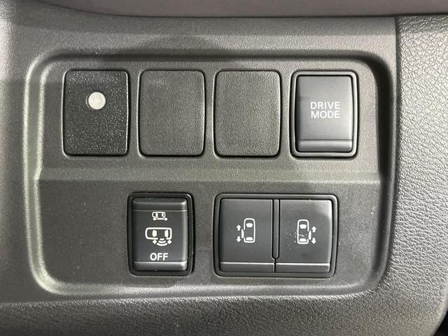 セレナ ｅ－パワー　ハイウェイスターＶ　後席モニター　両側電動スライドドア　純正９インチナビ　禁煙車　衝突軽減装置　レーダークルーズ　オートライト　オートマチックハイビーム　ＬＥＤヘッド　ＬＥＤフォグ　ＥＴＣ　ドラレコ　クリアランスソナー（4枚目）