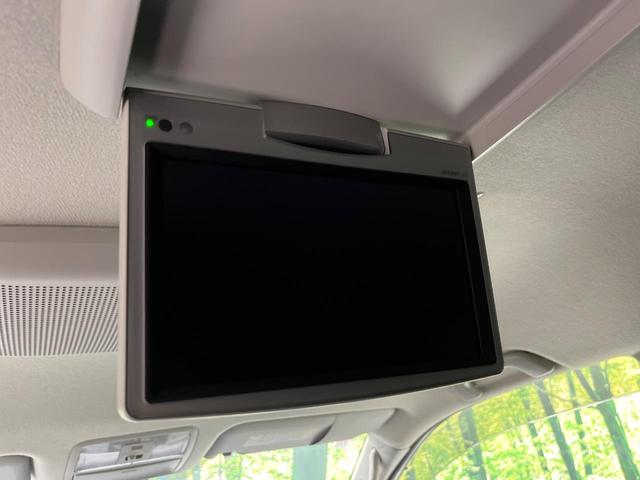 ノア Ｓｉ　両側電動スライドドア　後席モニター　イクリプス製ＳＤナビ　ドラレコ　スマートキー　ＨＩＤヘッド　ビルトインＥＴＣ　オートライト　デュアルエアコン　純正１６インチアルミ　リアエアコン　プライバシーガラス（4枚目）