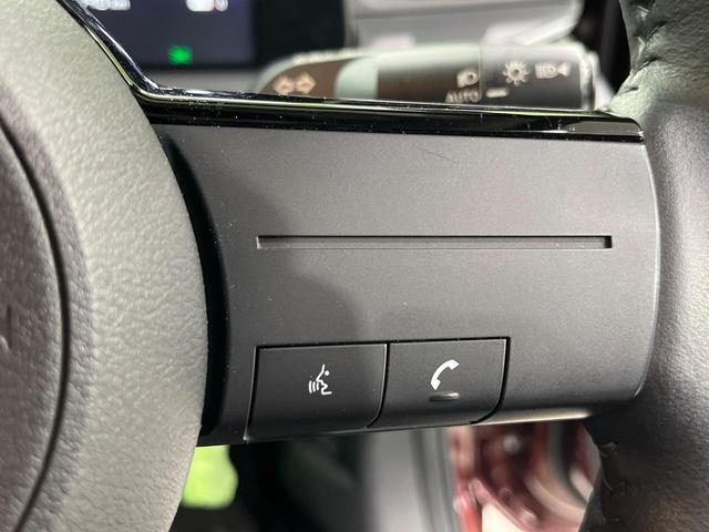 ノート Ｘ　ＦＯＵＲ　純正９インチナビ　バックカメラ　禁煙車　衝突軽減装置　スマートキー　オートライト　ＥＴＣ　シートヒーター　ドラレコ　レーンアシスト　クリアランスソナー　ドアバイザー　電動格納ミラー　プライバシーガラス（32枚目）