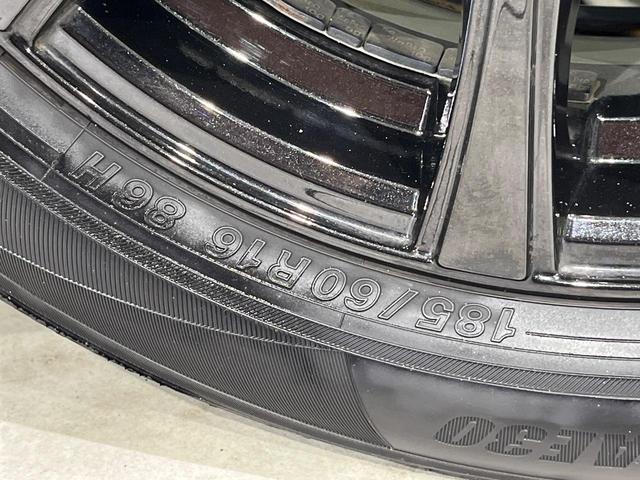 ノート Ｘ　ＦＯＵＲ　純正９インチナビ　バックカメラ　禁煙車　衝突軽減装置　スマートキー　オートライト　ＥＴＣ　シートヒーター　ドラレコ　レーンアシスト　クリアランスソナー　ドアバイザー　電動格納ミラー　プライバシーガラス（64枚目）