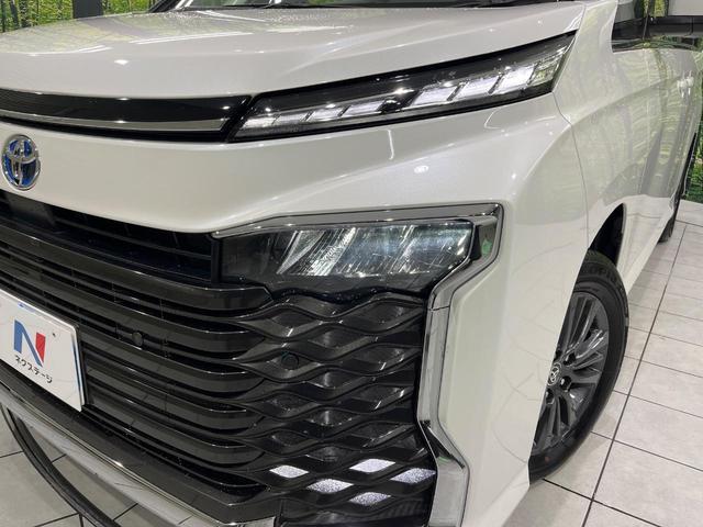 ヴォクシー ハイブリッドＳ－Ｚ　両側電動スライドドア　純正１０．５型ナビ　バックカメラ　セーフティセンス　レーダークルーズ　禁煙車　シートヒーター　合皮シート　クリアランスソナー　レーンキープアシスト　オートマチックハイビーム（14枚目）