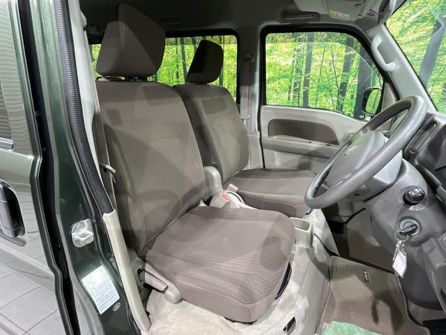 エブリイ ジョイン　４ＷＤ　禁煙車　キーレスエントリー　プライバシーガラス　電動格納ミラー　ドアバイザー　衝突安全ボディ　パワーステアリング　パワーウィンドウ　盗難防止システム　ＣＤ再生（6枚目）