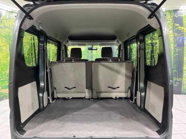 エブリイ ジョイン　４ＷＤ　禁煙車　キーレスエントリー　プライバシーガラス　電動格納ミラー　ドアバイザー　衝突安全ボディ　パワーステアリング　パワーウィンドウ　盗難防止システム　ＣＤ再生（8枚目）