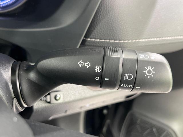 ＲＡＶ４ ハイブリッドＧ　純正ＳＤナビ　バックカメラ　禁煙車　衝突軽減装置　レーダークルーズ　スマートキー　パワーバックドア　スマートキー　パワーシート　シートヒーター　オートライト　オートマチックハイビーム　ＬＥＤヘッド（32枚目）