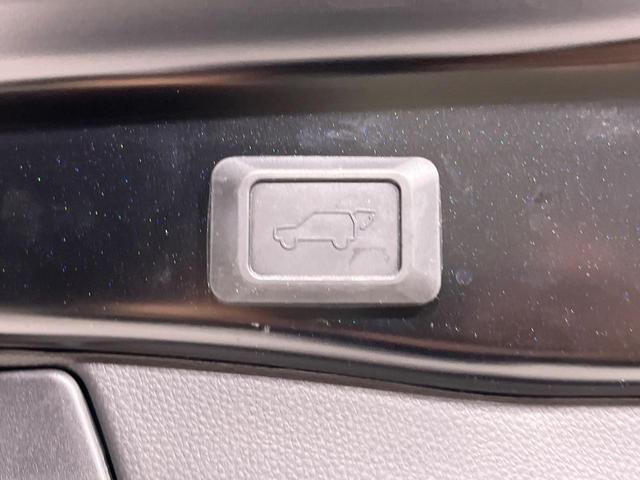 ＲＡＶ４ ハイブリッドＧ　純正ＳＤナビ　バックカメラ　禁煙車　衝突軽減装置　レーダークルーズ　スマートキー　パワーバックドア　スマートキー　パワーシート　シートヒーター　オートライト　オートマチックハイビーム　ＬＥＤヘッド（37枚目）