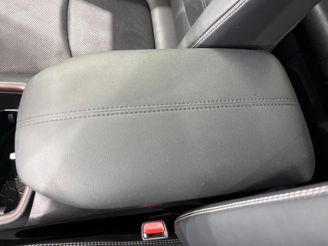 ＲＡＶ４ ハイブリッドＧ　純正ＳＤナビ　バックカメラ　禁煙車　衝突軽減装置　レーダークルーズ　スマートキー　パワーバックドア　スマートキー　パワーシート　シートヒーター　オートライト　オートマチックハイビーム　ＬＥＤヘッド（54枚目）
