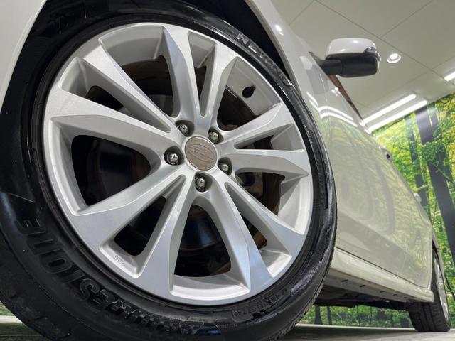 エクシーガ 2.5iアイサイト アルカンターラセレクション 4WD 7人乗り カロッツェリア製SDナビ バックカメラ 衝突被害軽減システム レーダークルーズ 禁煙車 スマートキー HIDヘッド ETC オートライト デュアルエアコン 純正17インチアルミ(15枚目)