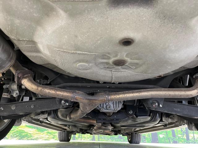 エクシーガ 2.5iアイサイト アルカンターラセレクション 4WD 7人乗り カロッツェリア製SDナビ バックカメラ 衝突被害軽減システム レーダークルーズ 禁煙車 スマートキー HIDヘッド ETC オートライト デュアルエアコン 純正17インチアルミ(21枚目)